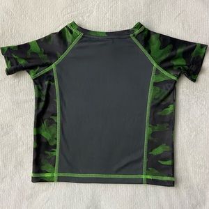 Zone Pro Camo and Grey Top 2T🦚